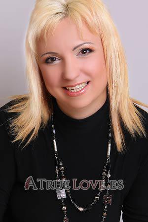 100135 - Alla Edad: 33 - Ucrania