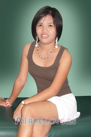 109557 - Robbielyn Edad: 24 - Filipinas