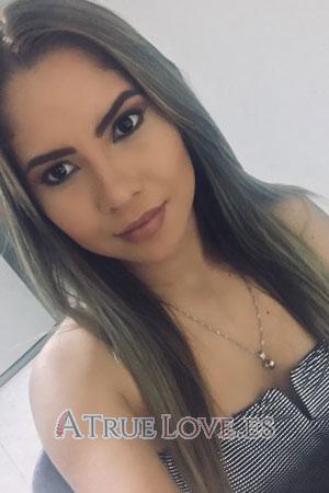 181505 - Maria Fernanda Edad: 27 - Colombia