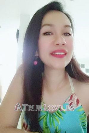 183783 - Yui Edad: 45 - Tailandia