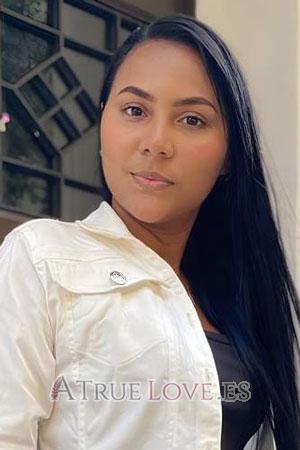 213131 - Giselle Edad: 24 - Colombia