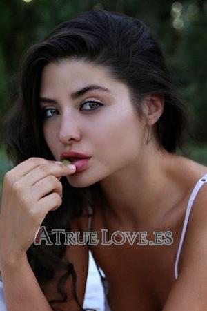 217482 - Alia Edad: 24 - Moldavia