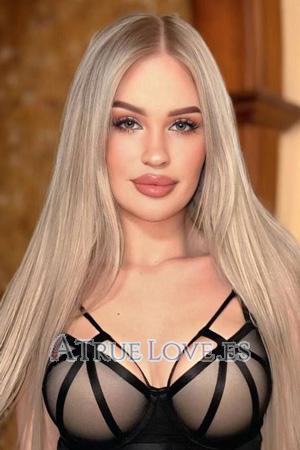 223367 - Olha Edad: 18 - Ucrania