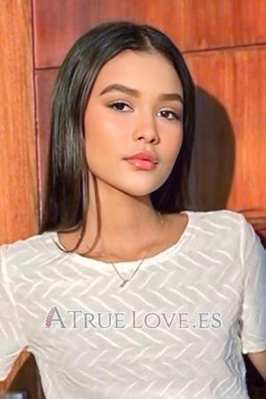 225360 - Livyhen Edad: 19 - Colombia