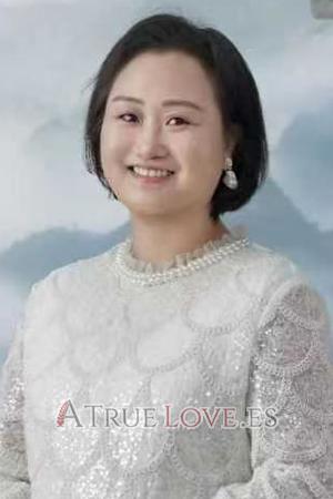 226061 - Lily Age: 48 - China