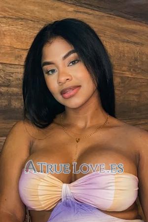 228087 - Johana Edad: 25 - Colombia