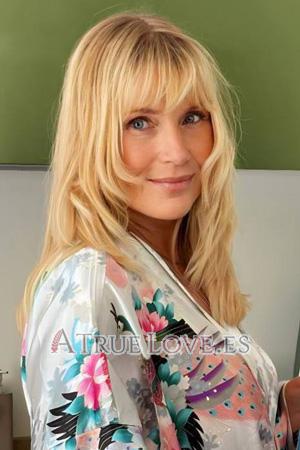 228992 - Svitlana Age: 56 - Ukraine