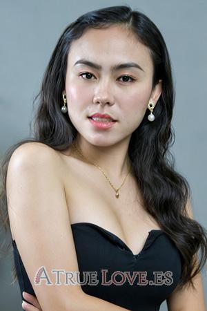 Filipinas women