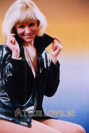 50196 - Elena Edad: 49 - Bielorrusia