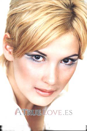 51101 - Anna Edad: 25 - Ucrania