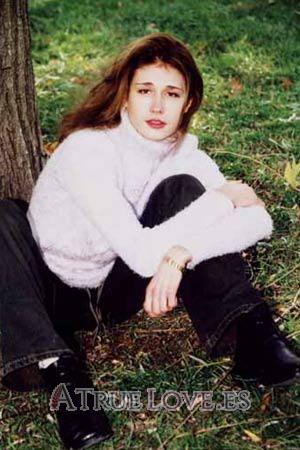 56120 - Mariya Edad: 19 - Ucrania