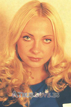 56196 - Anna Edad: 26 - Rusia