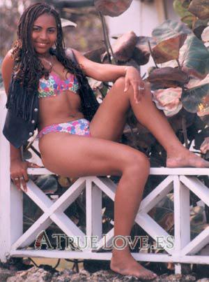 63729 - Gina Liz Edad: 30 - Colombia