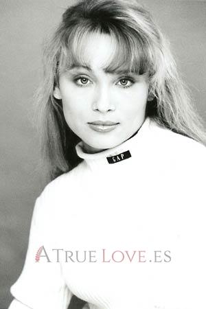 64054 - Anna Edad: 30 - Rusia