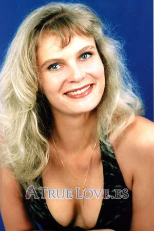 71041 - Elena Edad: 34 - Rusia