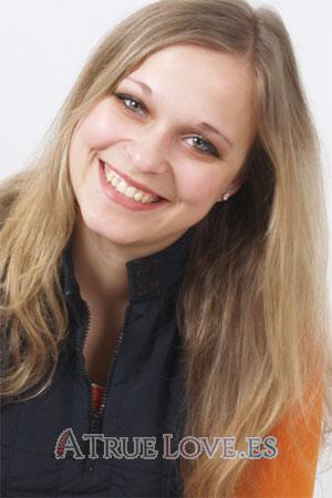 86013 - Julia Edad: 24 - Ucrania