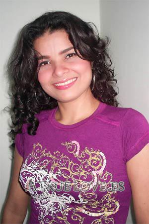 86770 - Aide Edad: 27 - Colombia