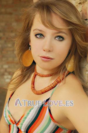 99106 - Aleksandra Edad: 24 - Ucrania